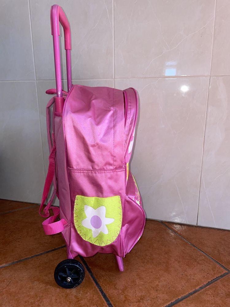 Mochila da Barbie de rodinhas