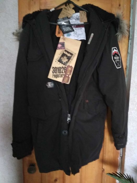 Зимова куртка аляска з етикетками, 48 розмір.