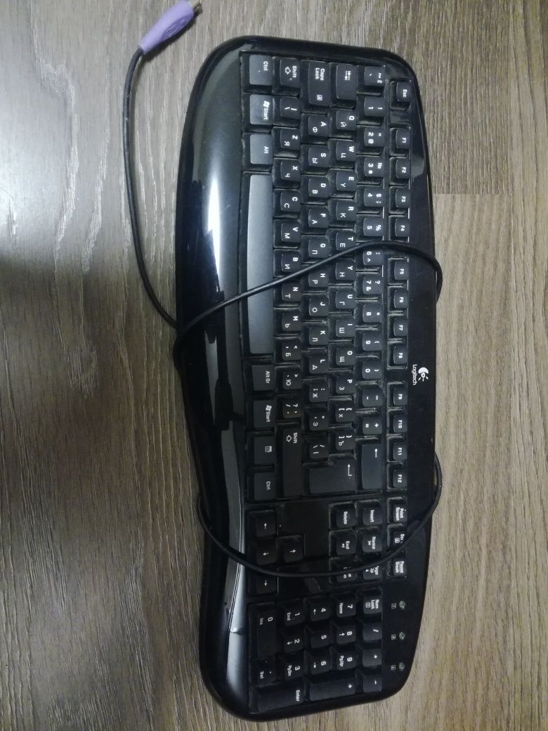 Клавіатура Logitech