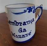 Caneca de barro "Vestal" de Alcobaça, "Lembrança da Nazaré"