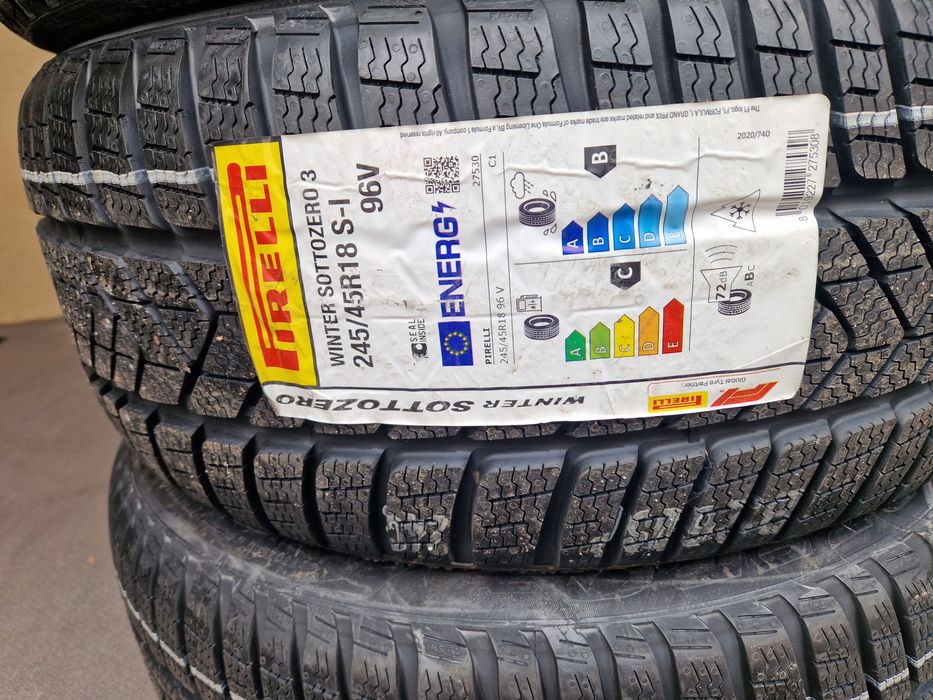 Nowe Pirelli sotozerro 3 S-I 245/45/18 96v