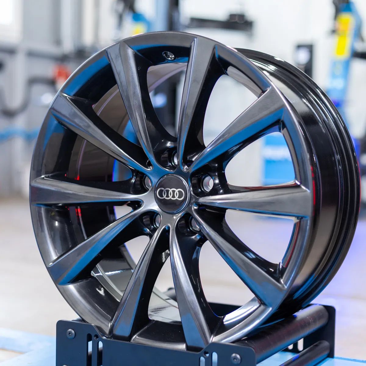 NOWE ORYGINALNE Felgi aluminiowe 18" Audi A4 A5 A6 A7 A8 Q3 Q5 Q7