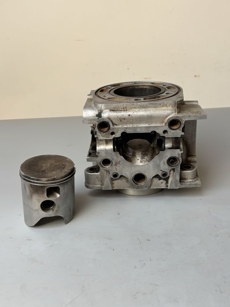Cylinder + Tłok HUSQVARNA CR250 R 97-12 WR