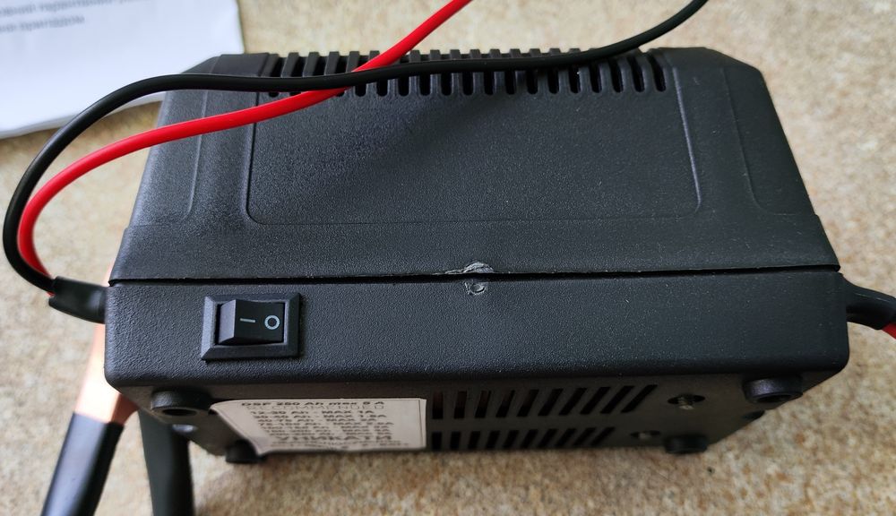 Десульфатор кислотних аккумуляторів 12Ah-250Аh.