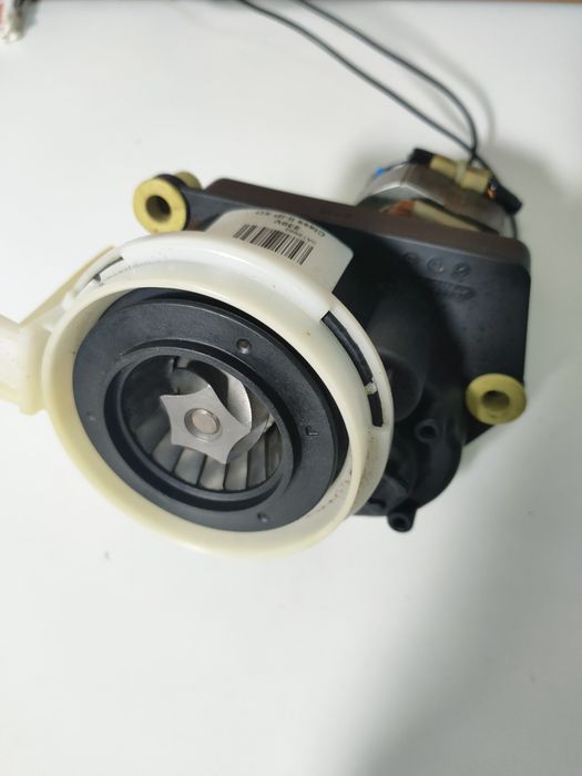 Młynek krups EA 82*