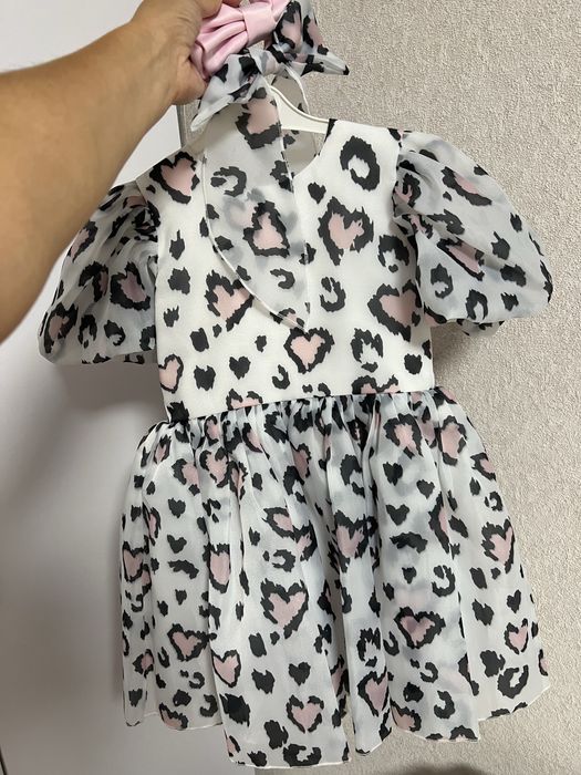 Святкова сукня на дівчинку