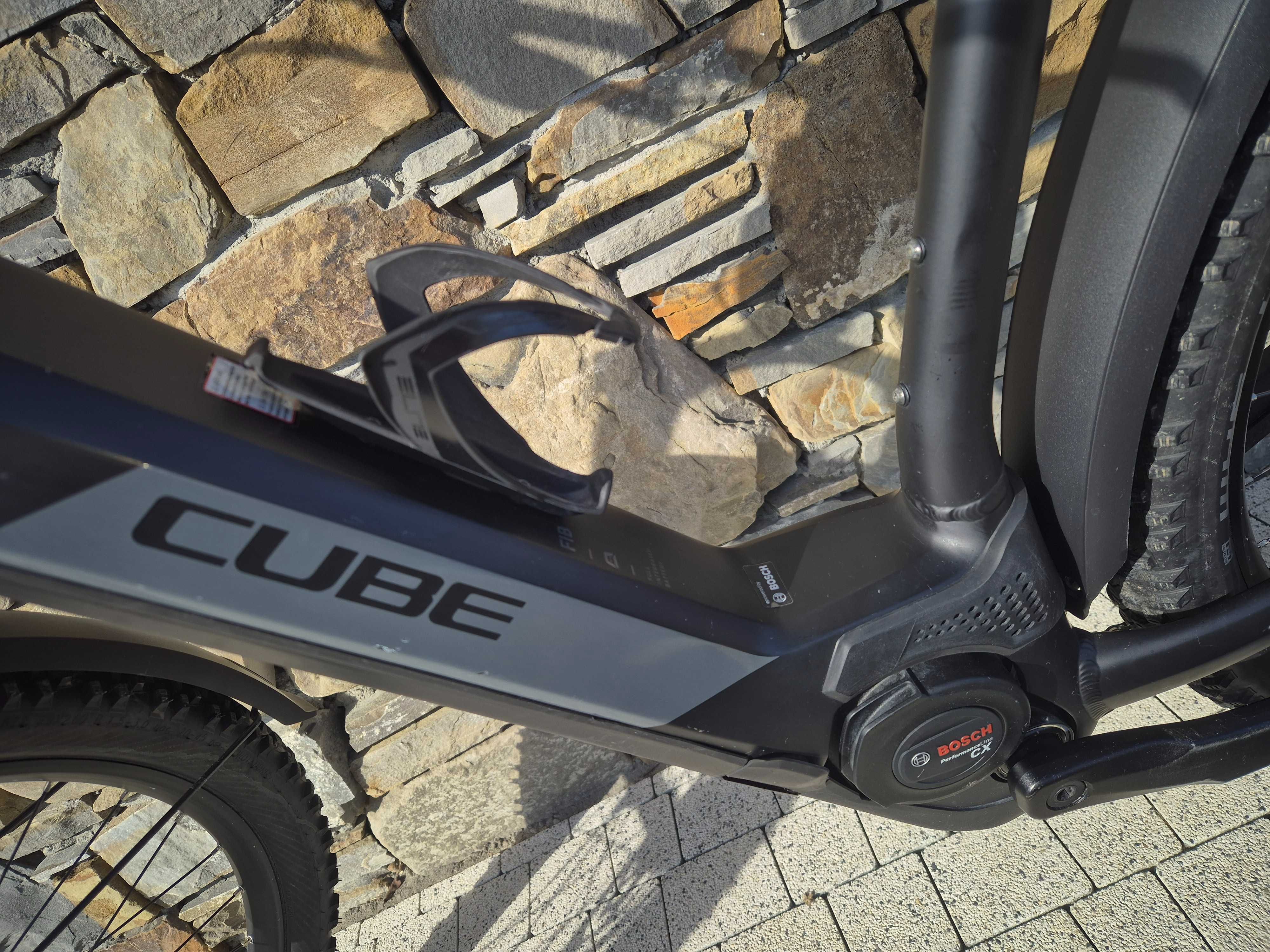 Rower elektryczny CUBE - BOSCH