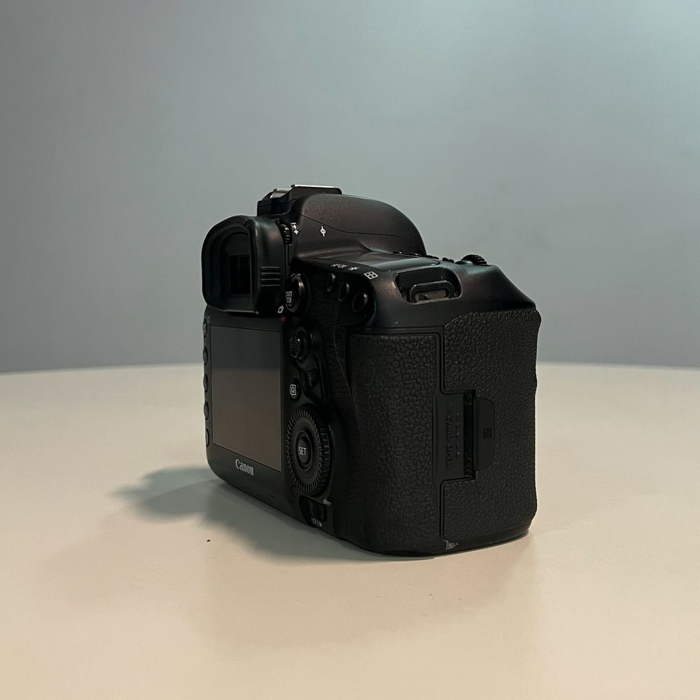 Canon 5D Mk IV - Usada
