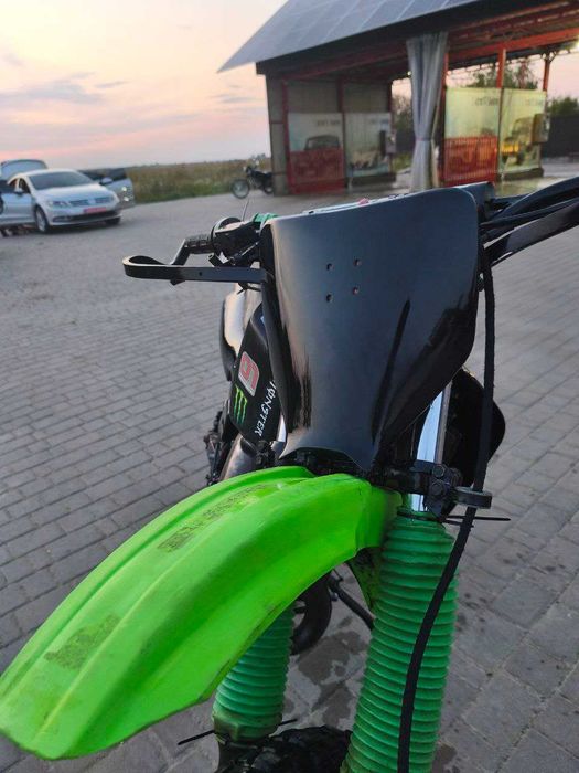 Kawasaki кмх 125