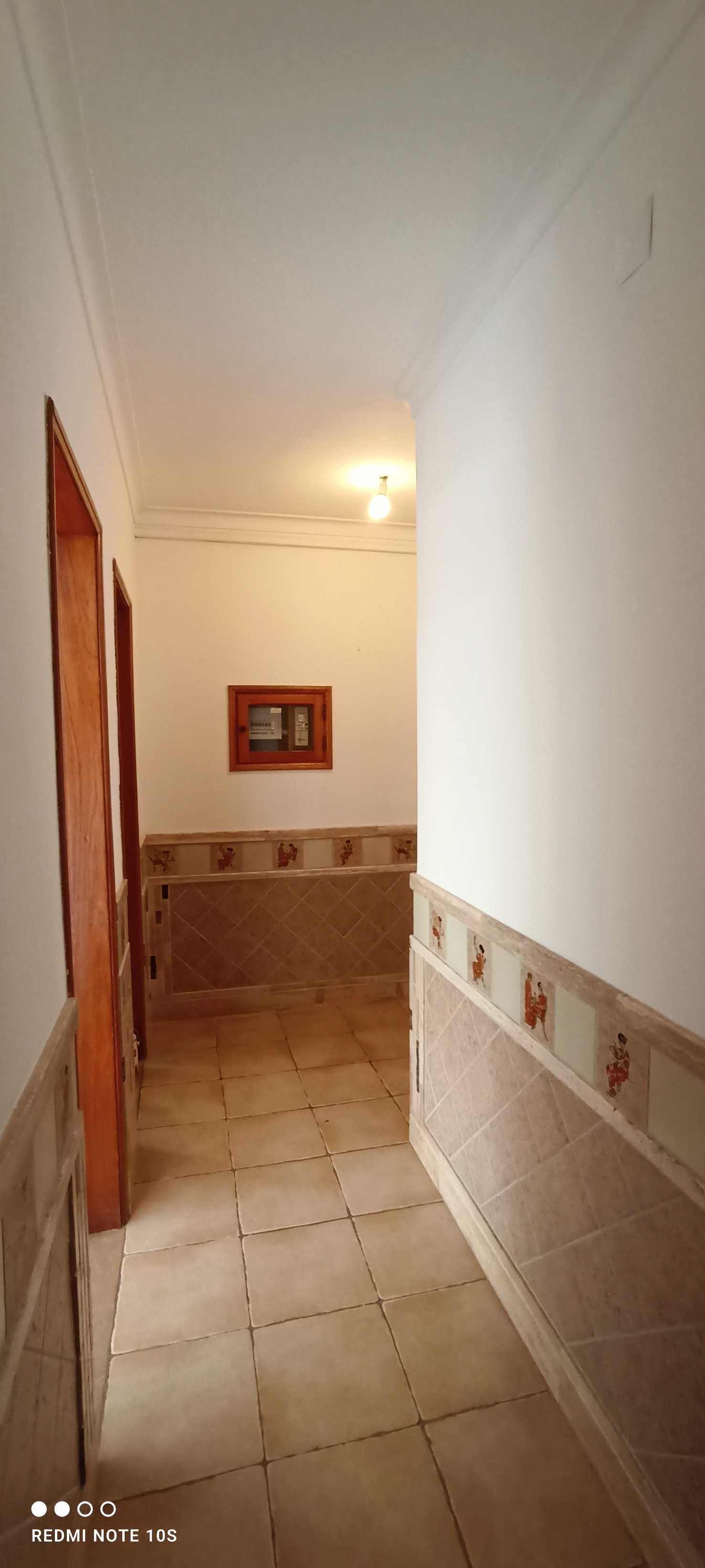 Apartamento T2 perto do tribunal da Moita