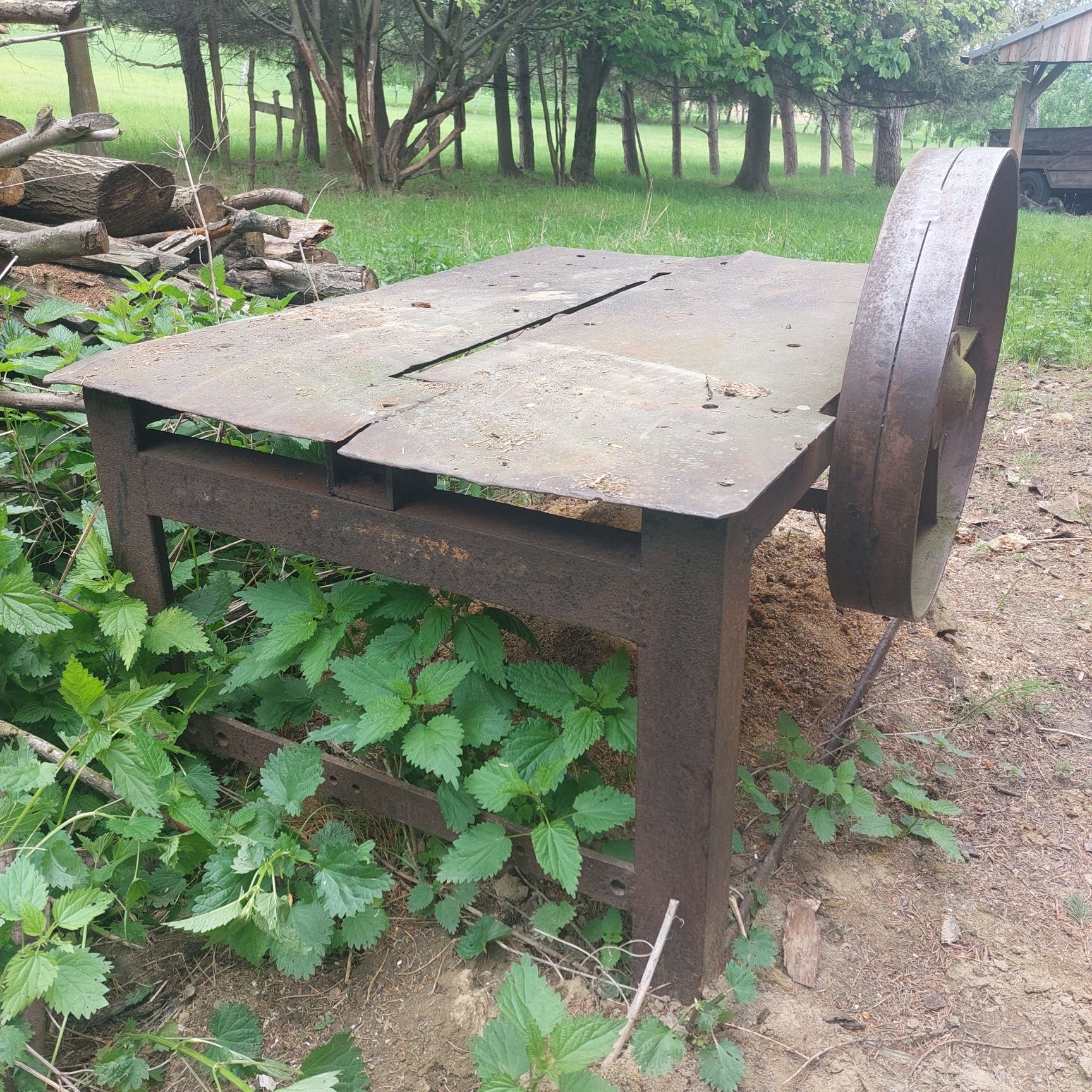 cyrkularka krajzega PRL komunistyczna sprawna ok. 200kg