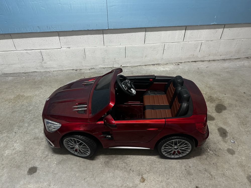 Carro elétrico criança