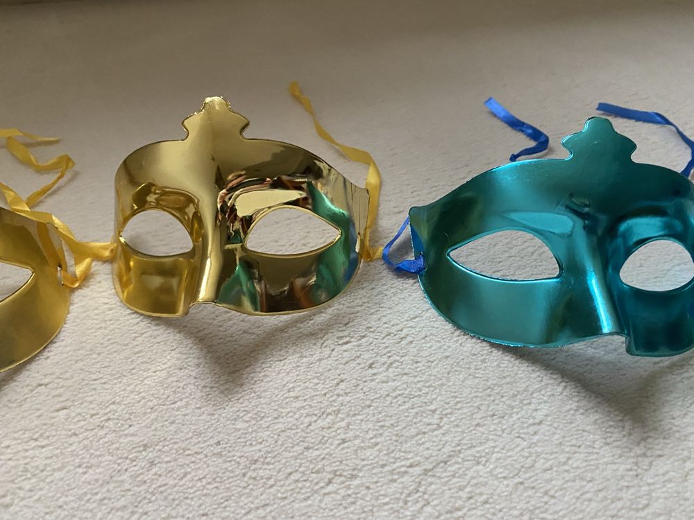 4 Maski, 2 Turkusowe i 2 Złote Super