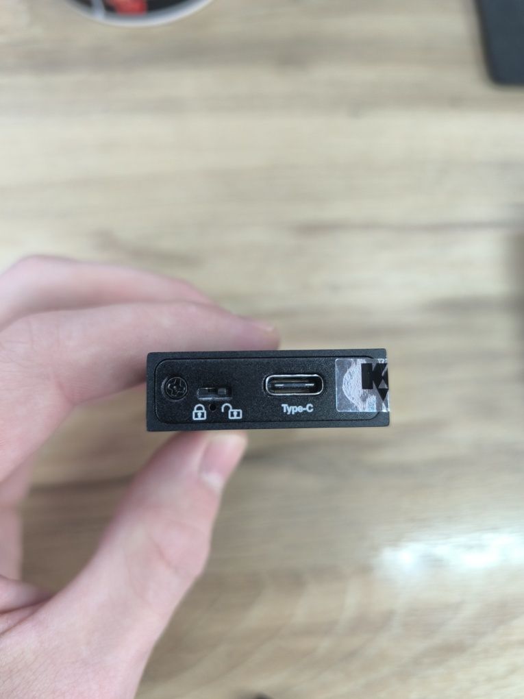Kanguru UltraLock 1 ТБ USB-C M.2 NVMe — портативный внешний твердотель