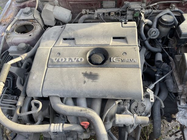Двигун Volvo S40. 1.8 бензин,двигатель вольво