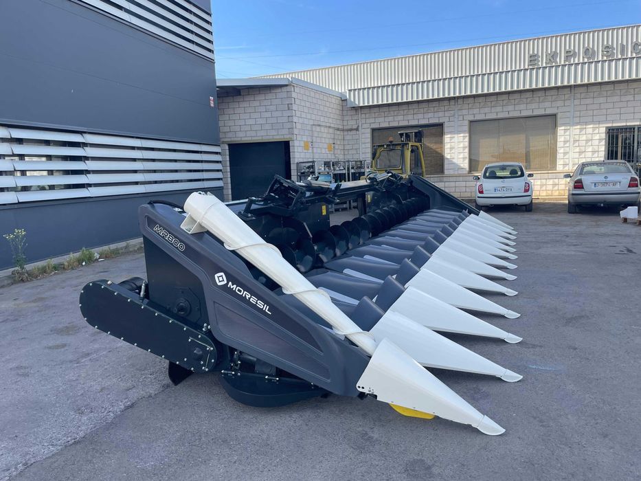 Nowa przystawka do kukurydzy 12 rzędów MORESIL 12-75F Składana | 2025