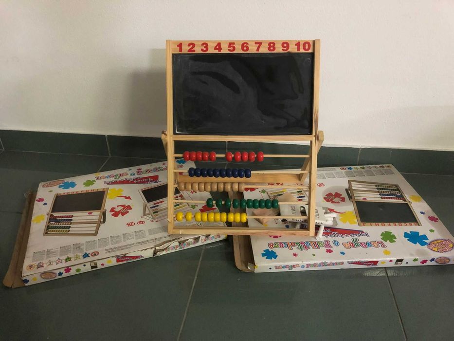 Brinquedos educativos pedagógicos para criança