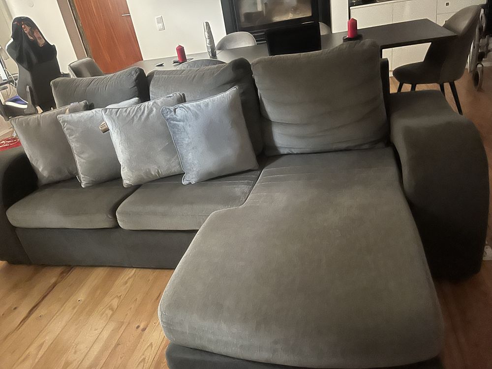 sofá cinza usado com chaise long