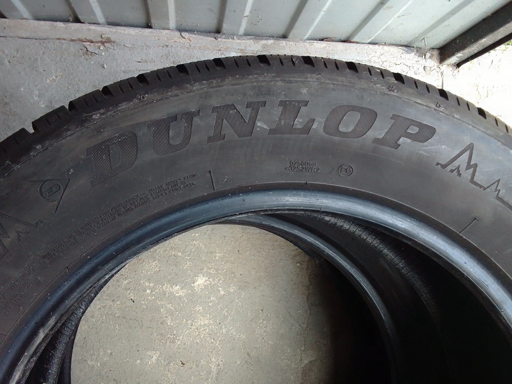 2 Opony zimowe 235/60r18 DUNLOP 2021r