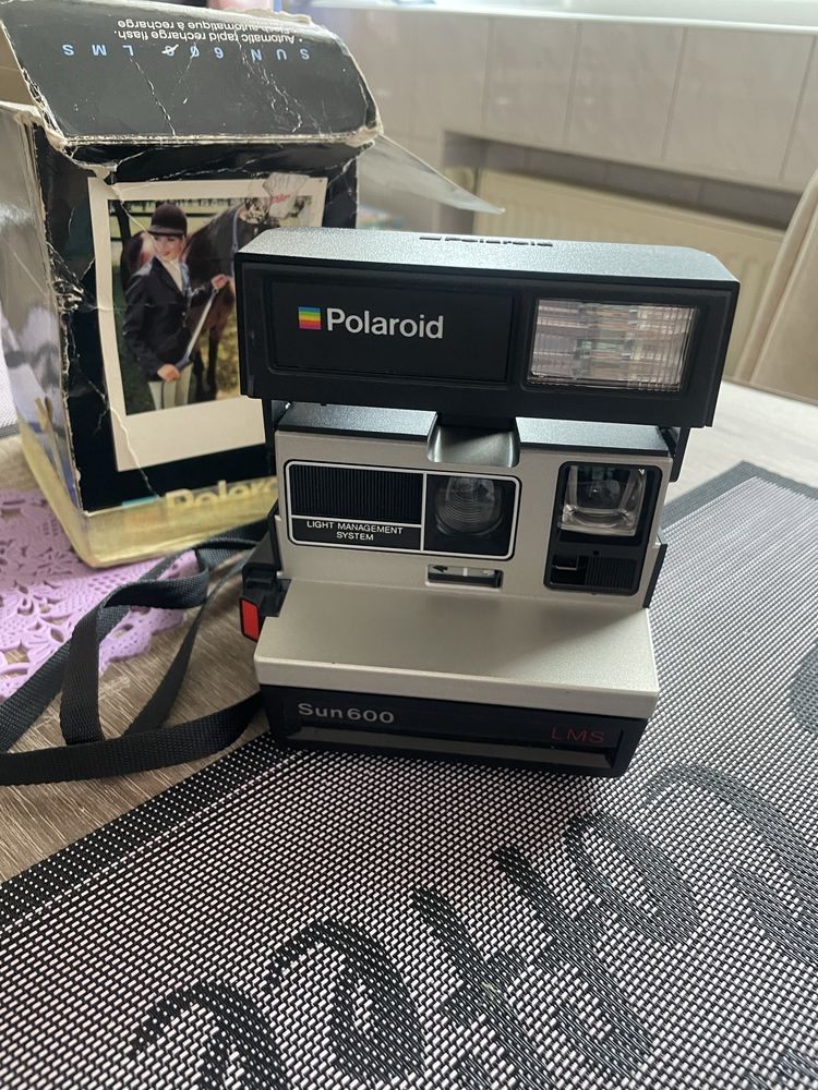 Фотоапарат Polaroid sun 600 вінтаж антикваріат