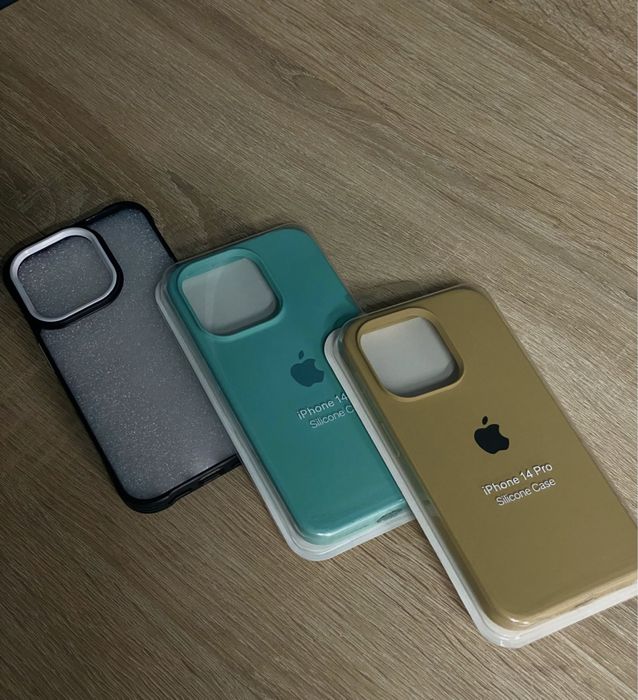 Чохли на iPhone.