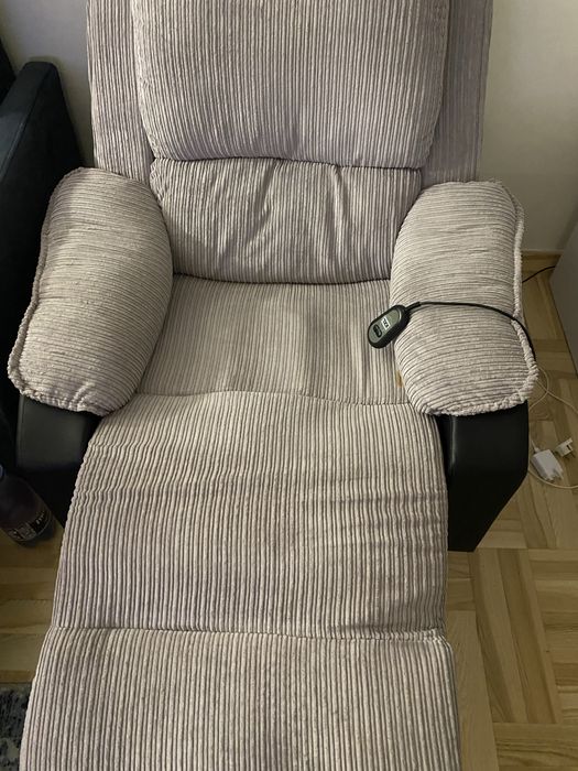 Fotel rozkladany i tez na rece