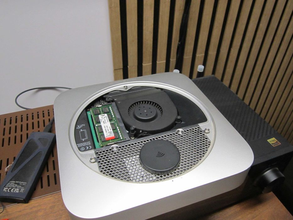 Mac mini A1347.proc I5 ,8ram 256 SSD stacja multimedialna