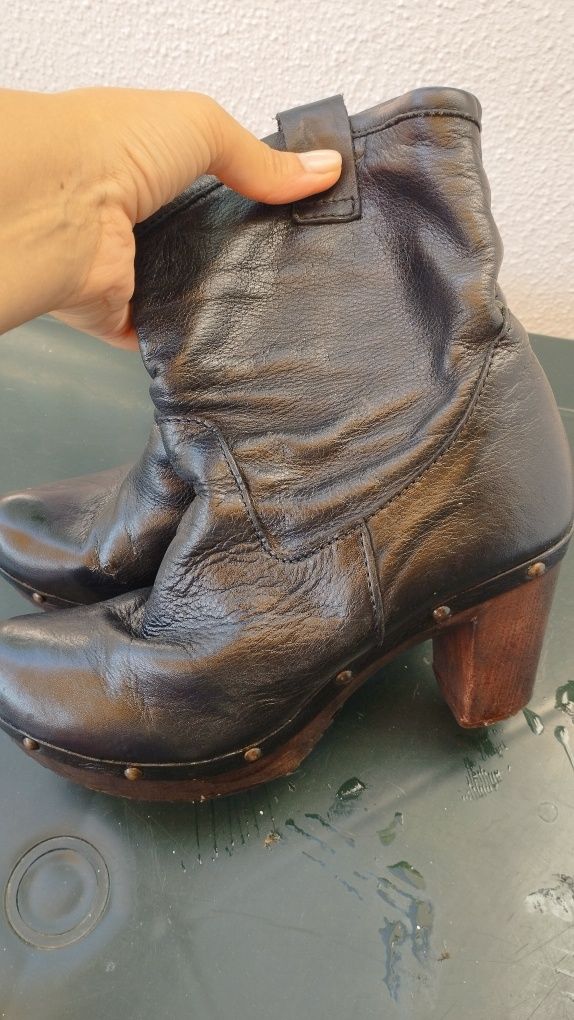 Botins soca pele castanhas