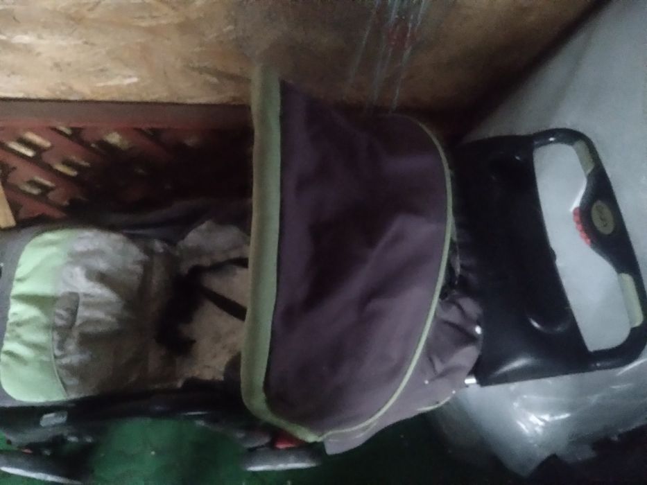 Продам дитячу коляску Geoby бу 1000 грн 1-3 р