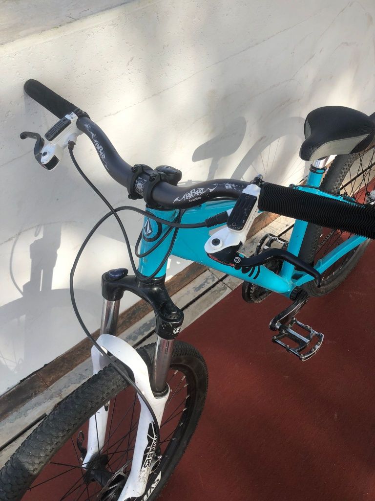 Bicicleta ICON de Dirt Jump
