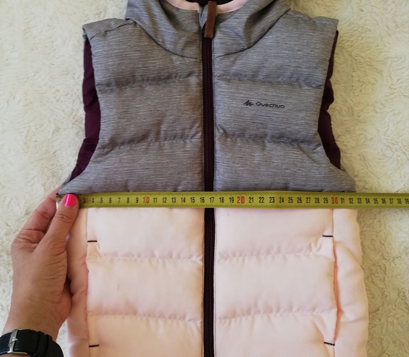 Gruby bezrękawnik z kapturem Decathlon r. 98