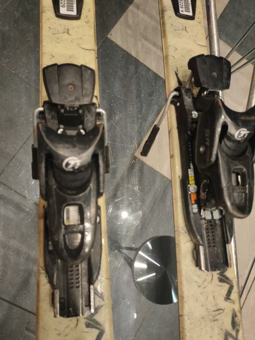 Sprzedam komplet narty Vollki.128 buty Salomony 23, kijki,