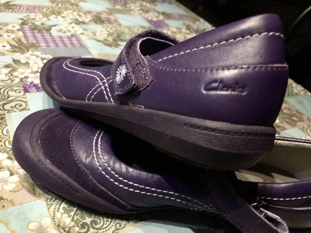 Clarks oryginalne 35 2,5uk jak nowe buty