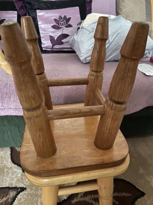 Тауретки, стільці деревʼяні , маленькі