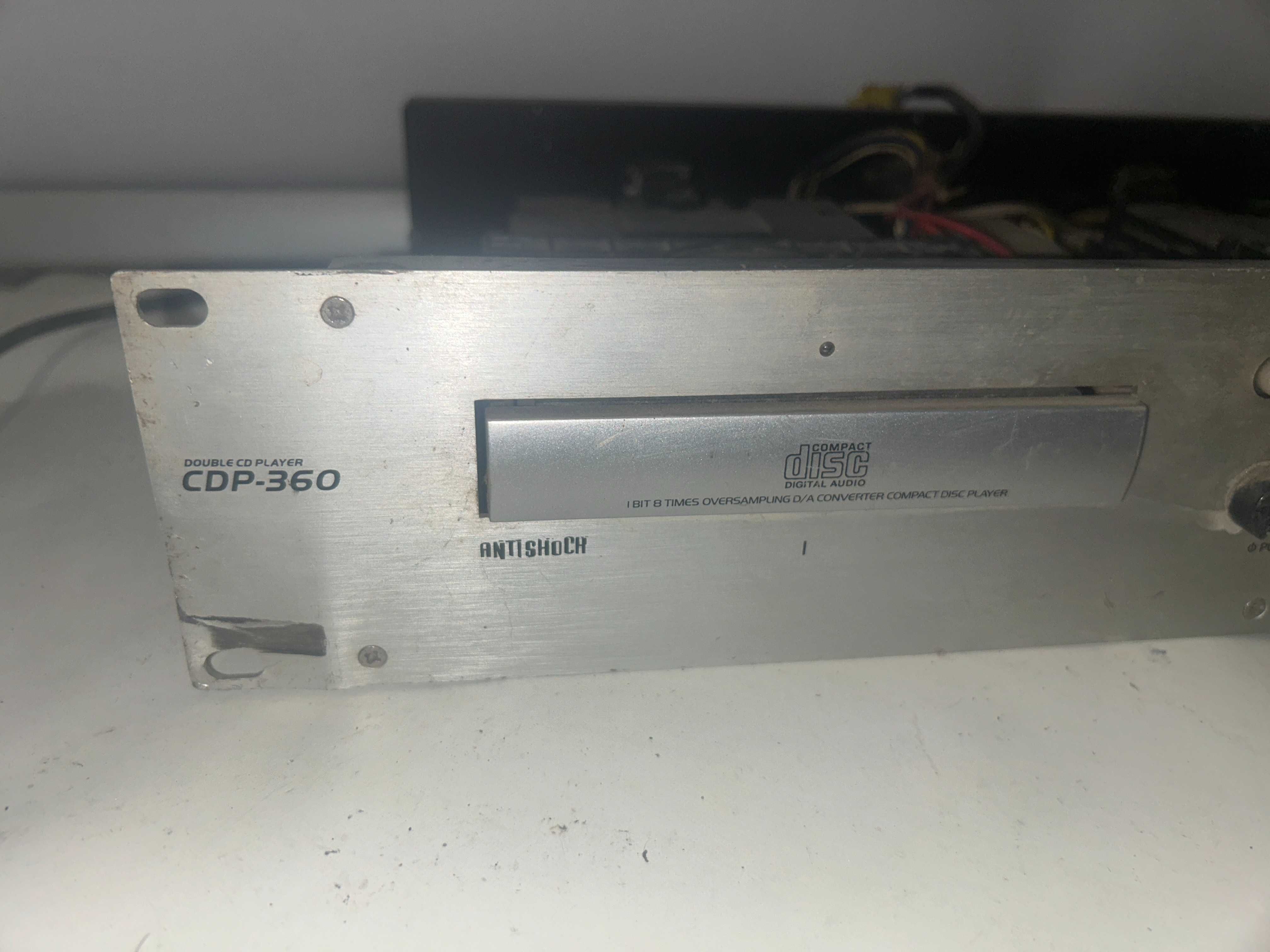 Odtwarzacz CD Omnitronic CDP-360