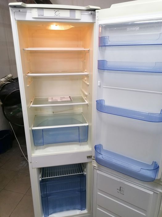 Холодильник робочий. Можлива Доставка