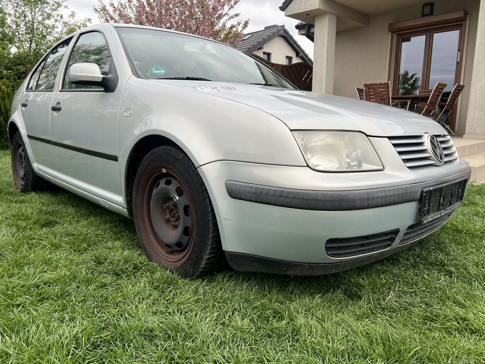 Volkswagen Bora 1.6 benzyna