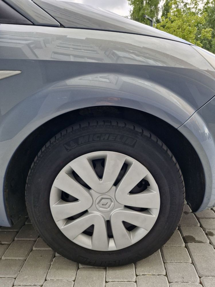 Renault Scenic 2007р 1.6 бензин