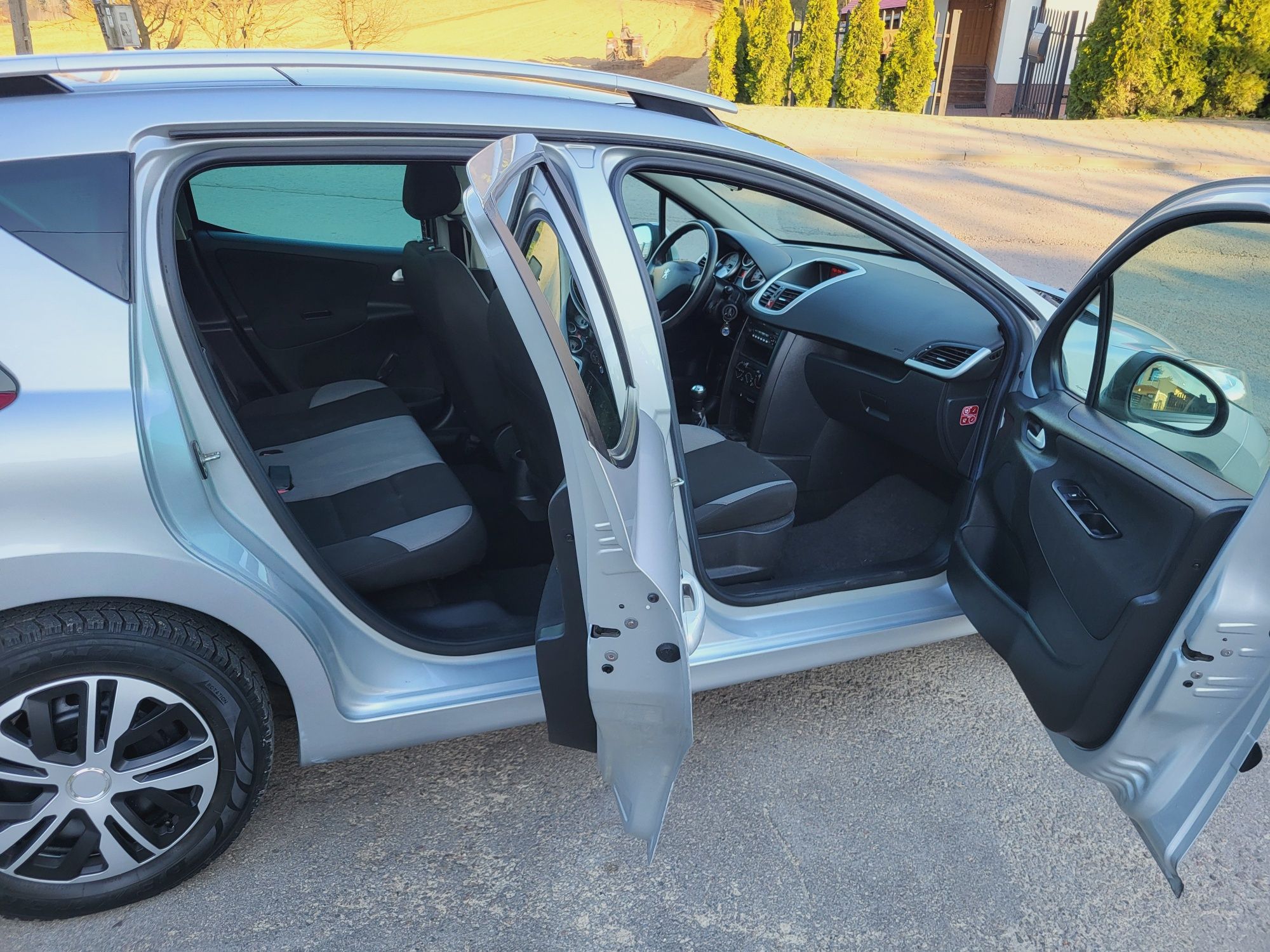 Peugeot 207 SW , 1.4 benzyna , 120 tys km , Panorama dach,Niemcy