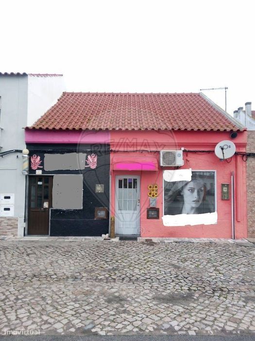 Moradia T2 para venda