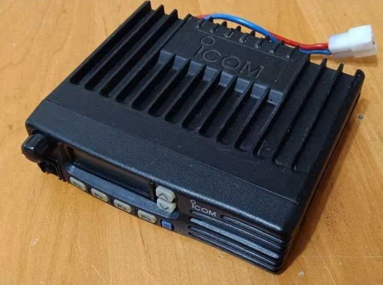 Icom 35W супутникового зв'язку