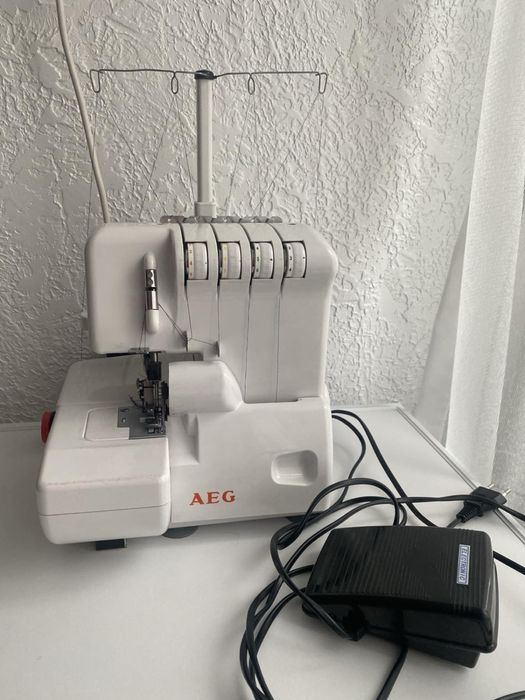 Оверлог AEG з Німеччини