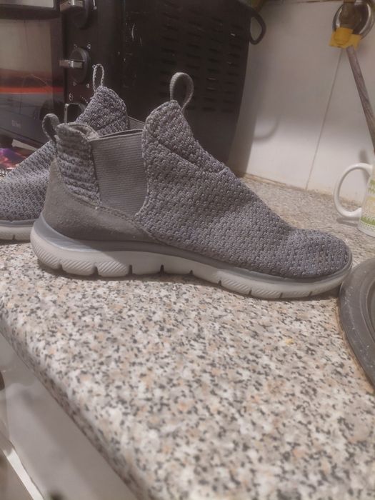 Vendo ténis skechers