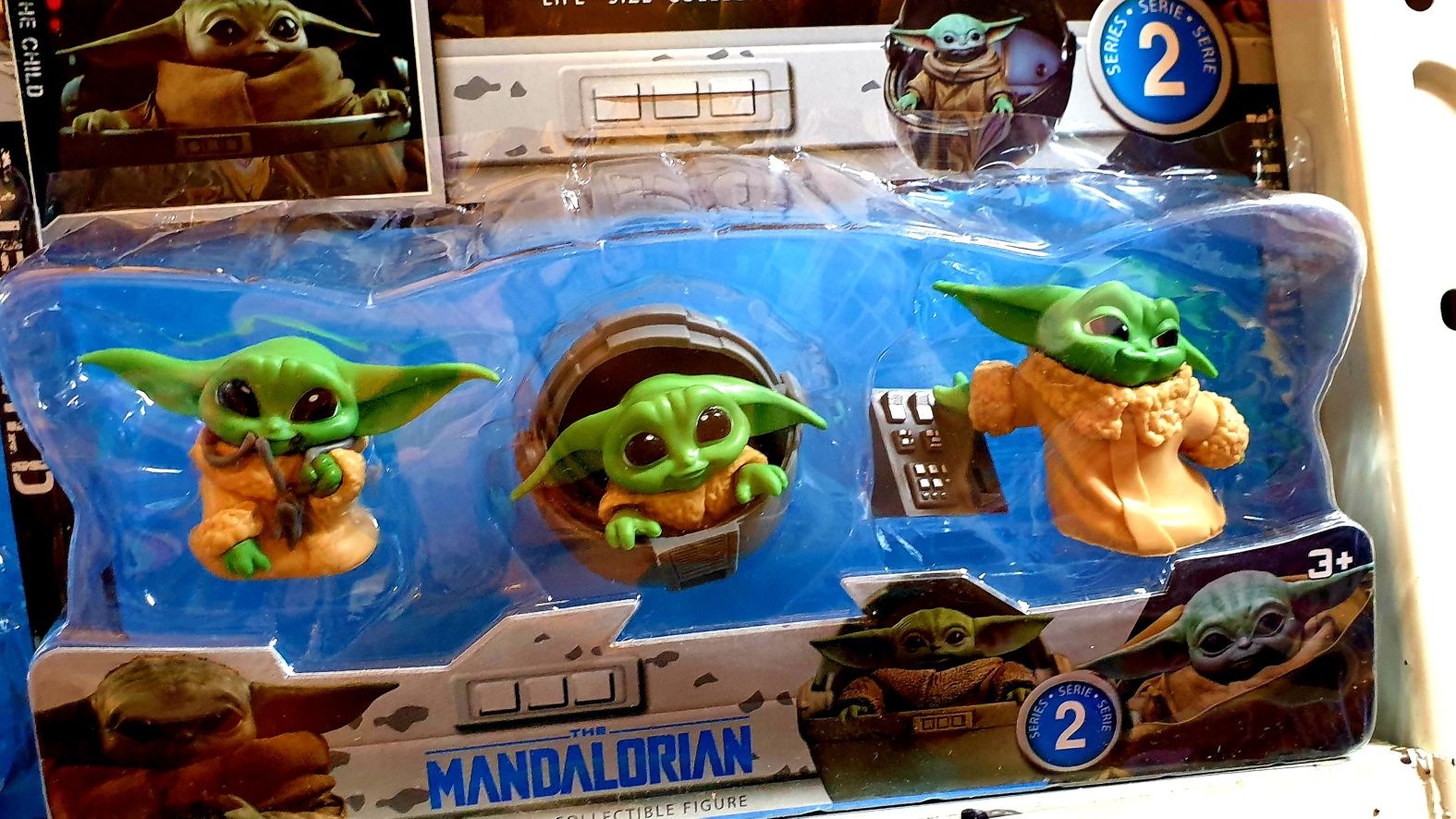 Extra zestaw figurek Yoda z świata Mandalorian