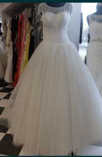 Suknia ślubna salon Evita