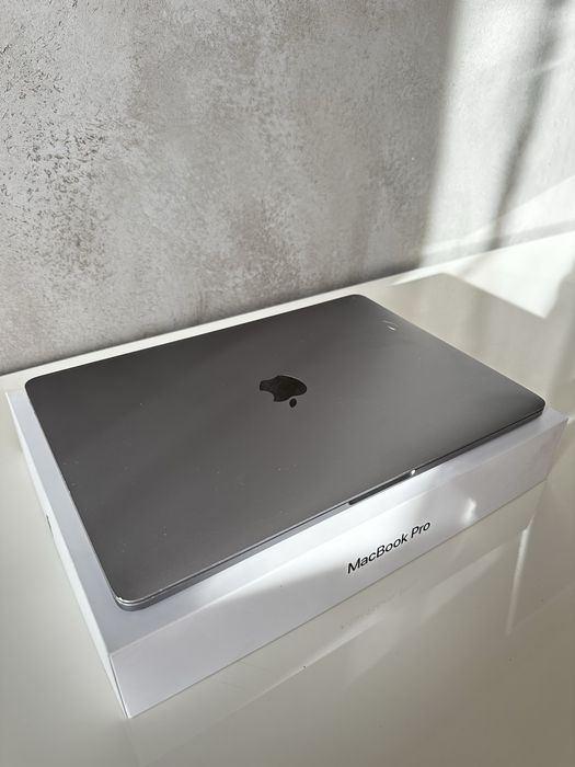 MacBook Pro 13" 2017 | i5 / 8 ГБ