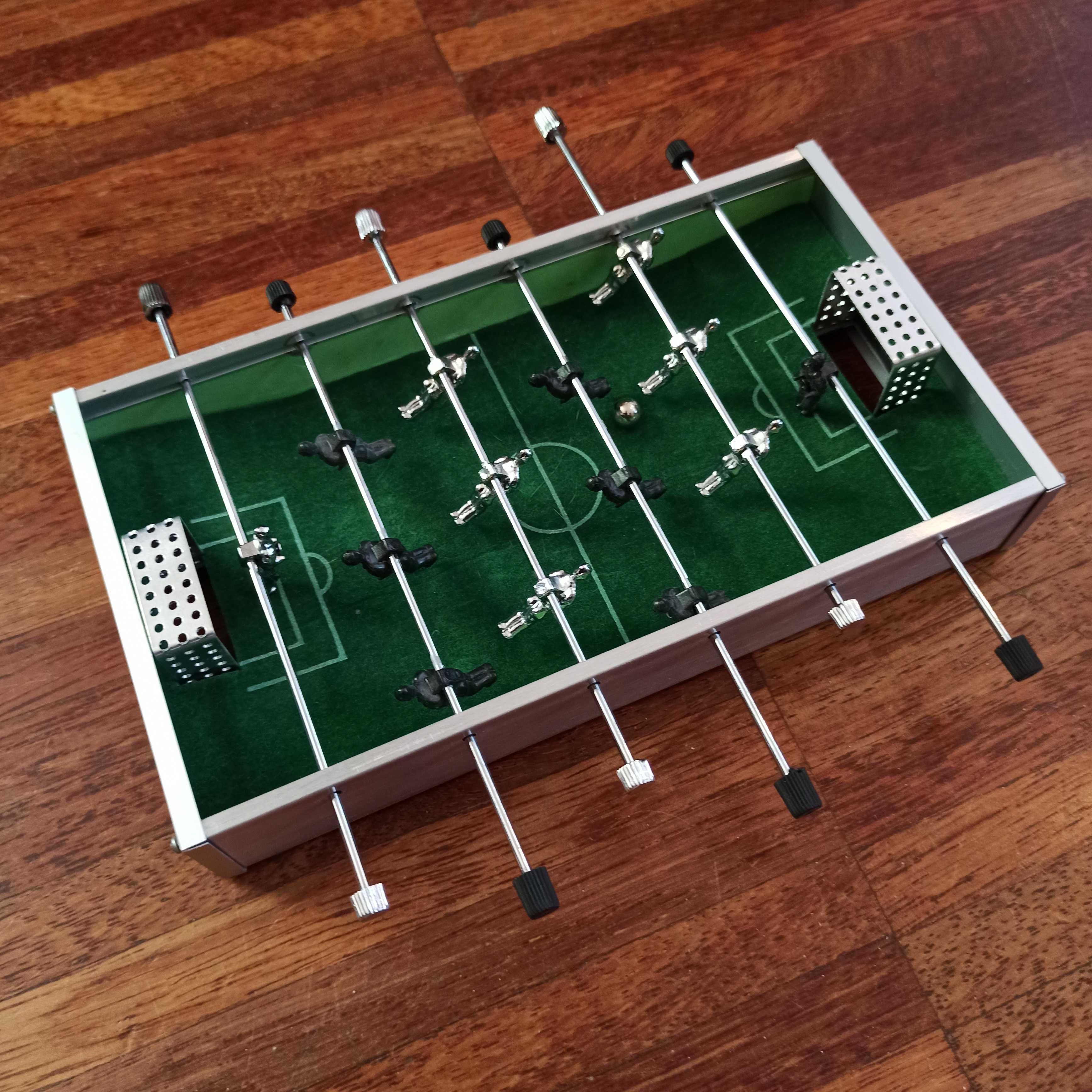 Piłkarzyki podręczne - Mini table soccer