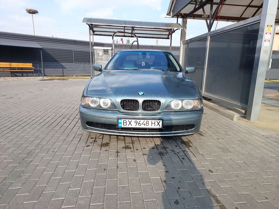 Продам власне авто BMW 5 серії (E39). Надійний та комфортний автомобіл