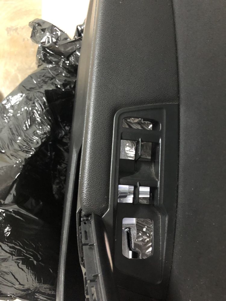 Карта двери Tiguan Allspace