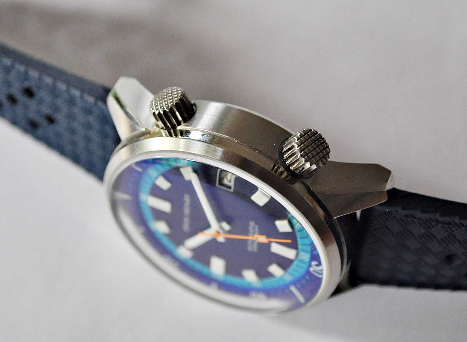 Piękny zegarek Dan Henry model 1970 ,Diver w automacie.